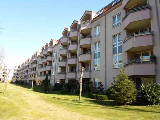 Preisreduzierung! * vermietete 2-Zimmerwohnung mit Balkon und Tiefgaragenstellplatz *