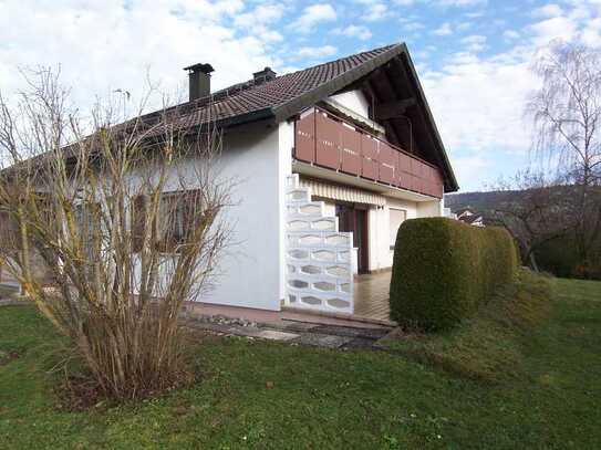 Familienfreundliches 1-Fam.-Wohnhaus mit Garten