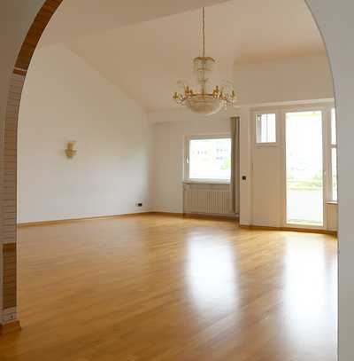 Repräsentative 4-Zimmer-Maisonette-Wohnung in München-Arabellapark