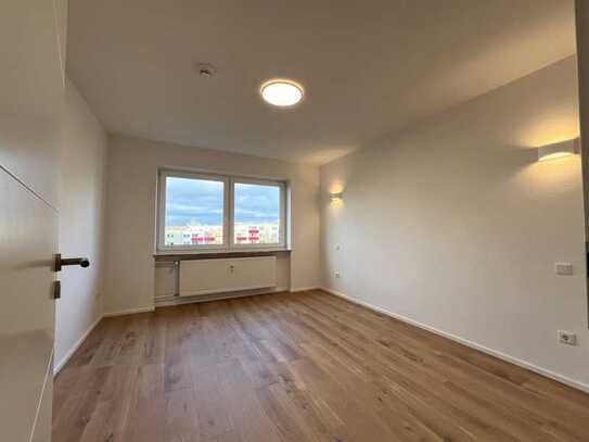 Neu sanierte 2-Zimmer Wohnung mit TG und Balkon in Altdorf. Ohne Provision!