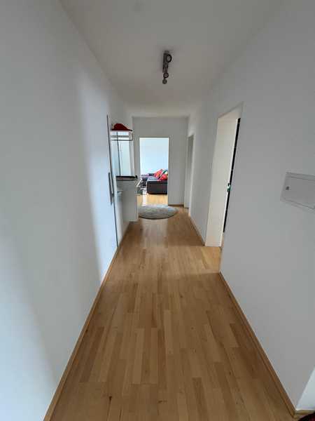                                                               Teilm&ouml;bilierte 3-Zimmer-Wohnung in Auringen                                                       in Kloppenheim (Wiesbaden)