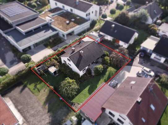 BEZUGSFREIES FAMILIENPARADIES MIT AUSGEBAUTEM DG, GARAGE UND TOLLEM GRUNDSTÜCK