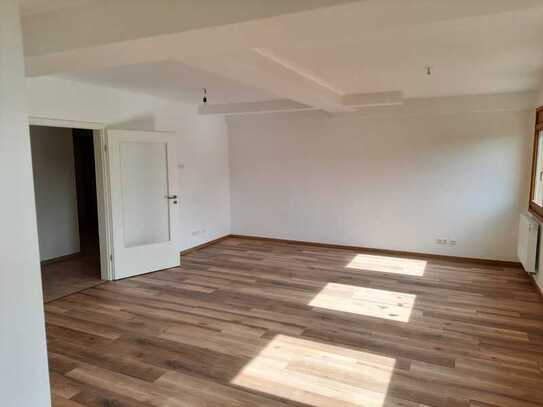 Erstbezug nach Sanierung, zentrale Lage, 113 m².