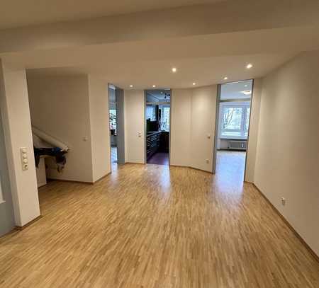 Großzügige 5-Zimmer-Wohnung mit zwei Balkonen in ruhiger Lage von München-Solln