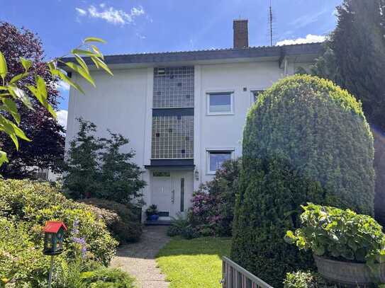 Sehr schön geschnittene 2-Zimmer-Dachgeschoss-Wohnung in der Märchensiedlung in Möhringen