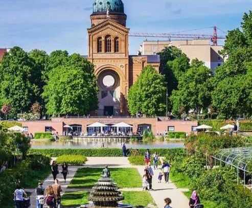 Dachgeschoss am Engelbecken in Berlin Kreuzberg zu verkaufen