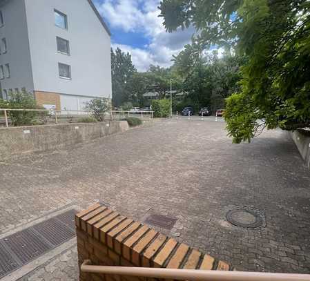 Parkplatz zu vermieten in Herrenhausen