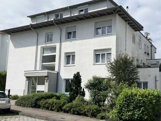 Gepflegte 3,5-Zimmer-Wohnung mit Aufzug, 2 Balkonen und Einbauküche in Eislingen/Fils