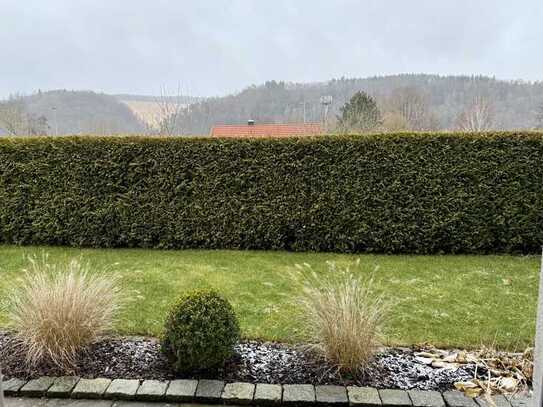 Stilvolle, gepflegte 2,5-Zimmer-Terrassenwohnung mit geh. Innenausstattung mit Terrasse und EBK