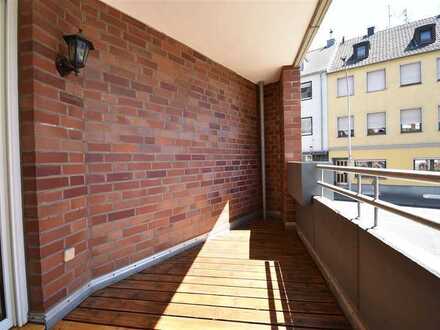Familien aufgepasst! Renoviert 4-Zi-Whg mit Balkon in ruhiger Lage von MG