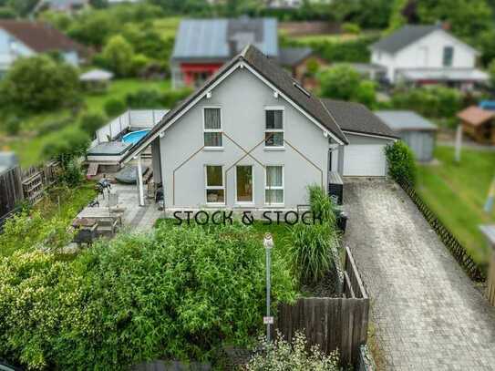 Freistehendes Einfamilienhaus mit Garten und Pool in Höpfingen zu verkaufen