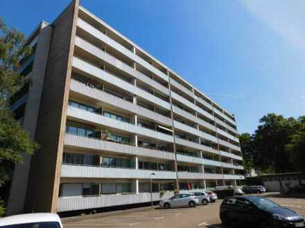 Renoviert und bezugsfertig... 1-Raumwohnung zentral gelegen mit Balkon