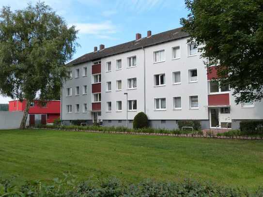 nach Komplettsanierung, 3 Zimmer mit Duschbad und Balkon