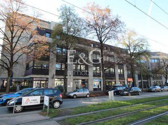 Büro- und Geschäftshaus mit Dachterrasse!