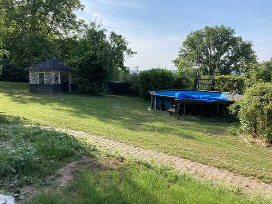 Gartengrundstück mit Ferienhaus nähe Hanau