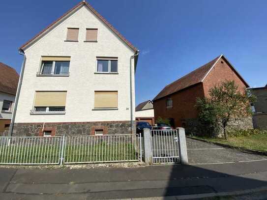 In guter Nachbarschaft! Helle, großzügige und wirklich schöne 2 Zimmer-Wohnung mit Balkon und Gem...