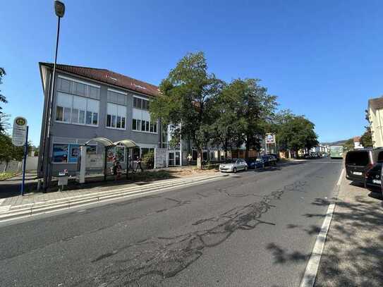 Provisionsfrei ! Praxisfläche im Dornbach Zentrum