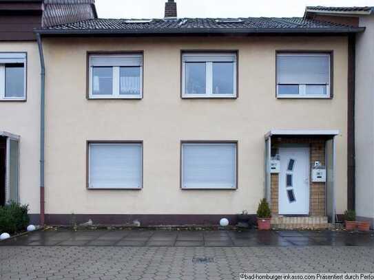 Zweifamilien-Reihenmittelhaus mit Garage