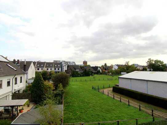 Apartment mit Balkon und Abstellraum in zentraler Lage von Rondorf