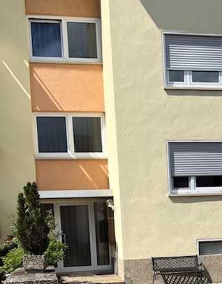 Schöne 4-Zimmer-EG-Wohnung mit Balkon und EBK in Freinsheimsheim