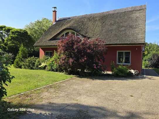 Ferienhaus mit Swimmingpool und Wasserblick!