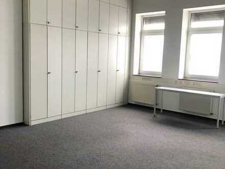 Moderne Bürofläche mit ca. 32 m² in TOP-Lage in Solingen Wald