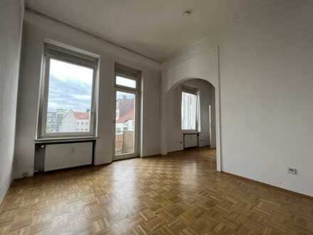 Schöne Altbauwohnung (4 ZKBB) am Alten Markt