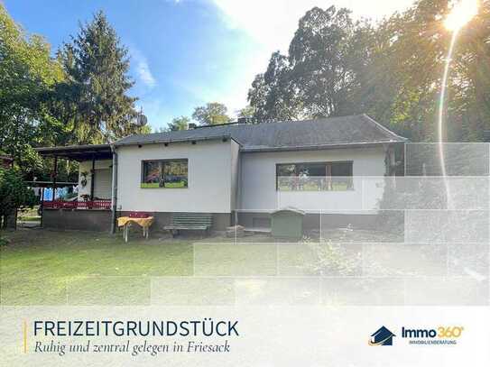 Traumhafter Bungalow mit großem Garten in ruhiger Seitenstraße