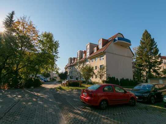 Helle, gepflegte 2-Zimmer Wohnung im grünen Süden Berlins/ Balkon/ Stellplatz