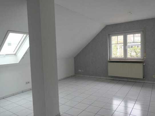 Attraktive 3-Zimmer-Wohnung im 2-Familienhaus - mitten in Somborn