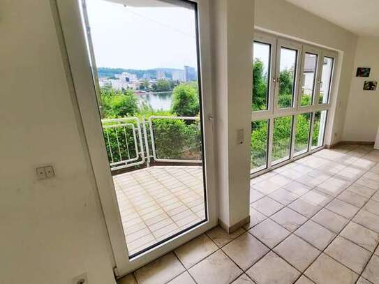 Traumwohnung mit sagenhaftem Moselblick, Riesenbalkon, 4 Zimmer, sofort frei