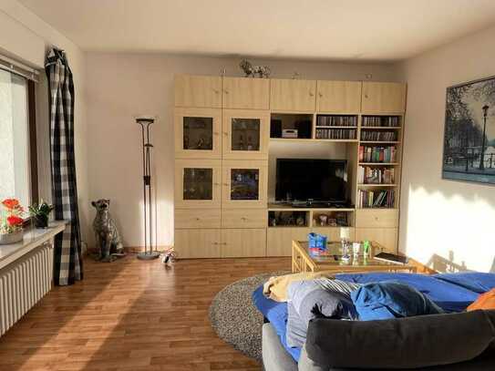 Ruhige, helle 2-Zimmer-Wohnung mit Loggia in Hameln, Ortsteil Klein Berkel