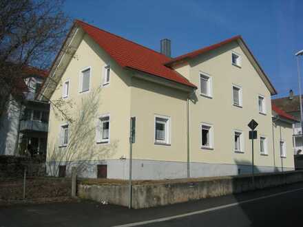 Frisch renovierte Wohnung mit gemeinschaftlicher Gartennutzung