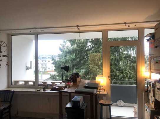 Bitte nicht mehr anschreiben. 1-Zimmer-Wohnung mit großem Balkon in Brühl-Mitte, hell, ruhig