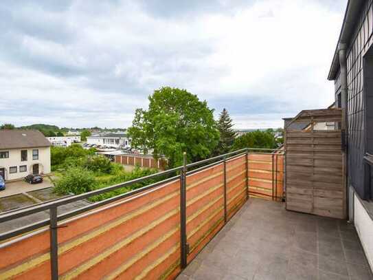 Mit Balkon! Sanierte 3-Zimmer-Wohnung mit moderner Einbauküche.