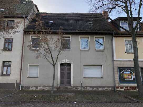 Geräumiges, preiswertes Mehrfamilienhaus in Radegast