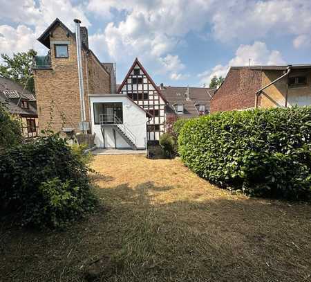 Historisches Stadthaus trifft moderne Renditechance: Fachwerk in Fußgängerzone - 18-fache - Garten