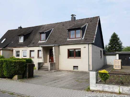 ***DHH NORDERSTEDT*** 6 Zimmer, 145 m² Wfl., Teilkeller, Garage, frei lieferbar, unrenoviert