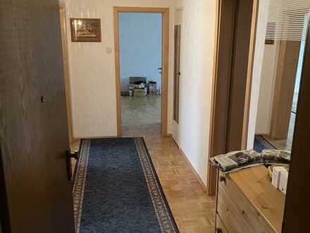 Freundliche 3-Zimmer-Wohnung mit Balkon und EBK in Wertheim