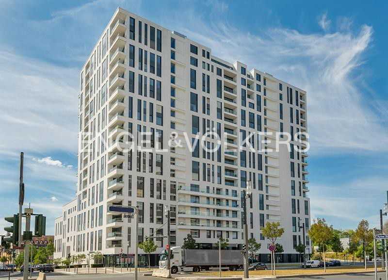 Luxuriöse Drei-Zimmer-Wohnung mit Concierge-Service im Axis