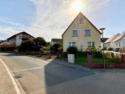 Schönes Einfamilienhaus mit einem 828m² großem Grundstück in Horrenberg