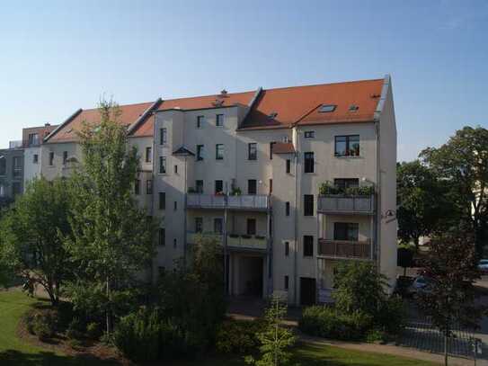 Moderne 1-Raum-Wohnung im Parkstraßen-Carré mit Balkon & Einbauküche