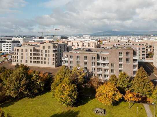 3-Zimmer-Wohnung mit Loggia und Skyline-Blick in grüner Lage