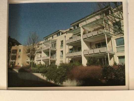 Gepflegte und ruhige 2 Zimmer-Wohnung mit Balkon im Zooviertel