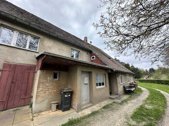 kleine Bauernwirtschaft m. landwirtschaftlicher Nutzfläche