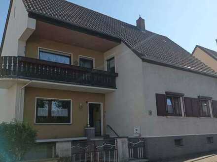 Wohnhaus in Schönenberg mit Garten, Garage und viel Platz für die Familie zu verkaufen