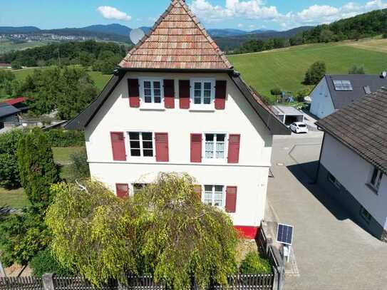 Anwesen in ruhiger Lage mit außergewöhnlicher Aussicht