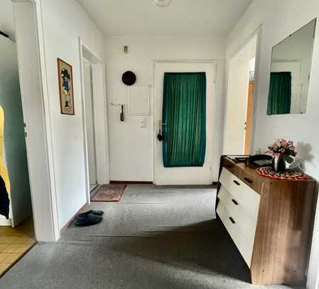 2-Zimmer-Wohnung in bester Lage inkl. Balkon, Garten, Kellerabteil *Reduzierte Provision*.