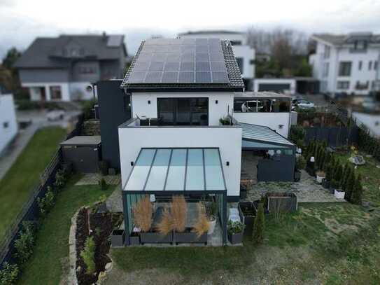 Modernes Einfamilienhaus mit traumhaftem Ausblick auf die Warburger Altstadt!