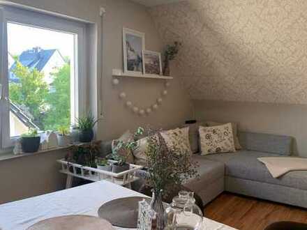 Helle Dachgeschosswohnung in attraktiver Wohnlage